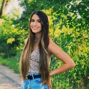 Meet your Posher, Jada